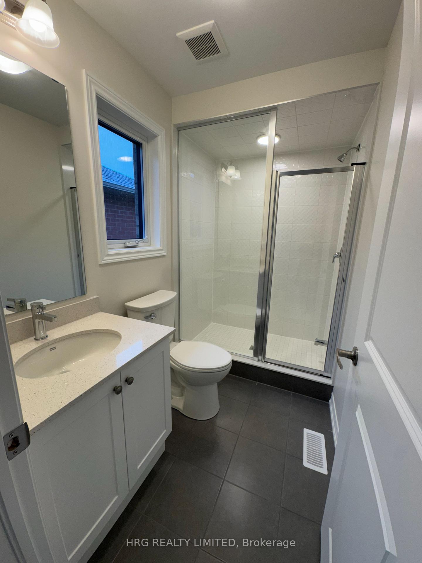 Photo 16 of 46 Guernsey Drive W, Kitchener — HOMEH