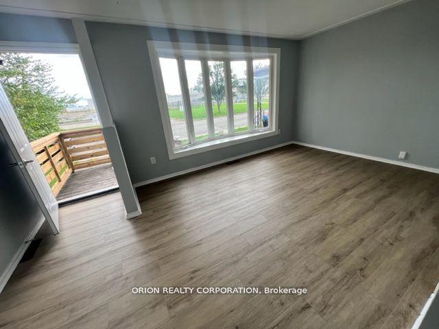 Photo 6 of 359.5 Strathearne Avenue W, Hamilton, Homeside — HOMEH