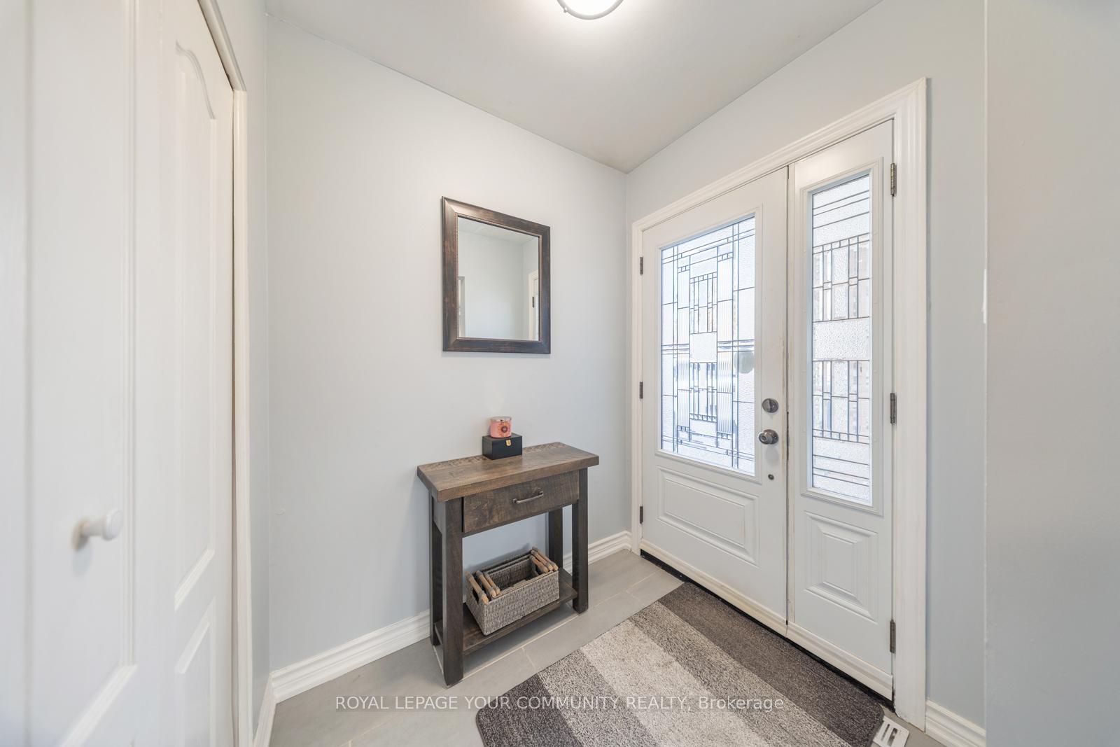 Photo 2 of 37 Burgby Avenue, Brampton, Northwood Park — HOMEH