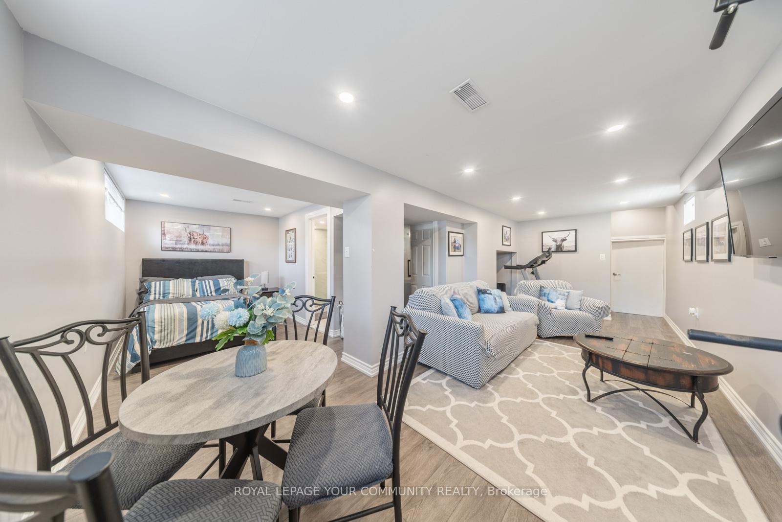 Photo 29 of 37 Burgby Avenue, Brampton, Northwood Park — HOMEH