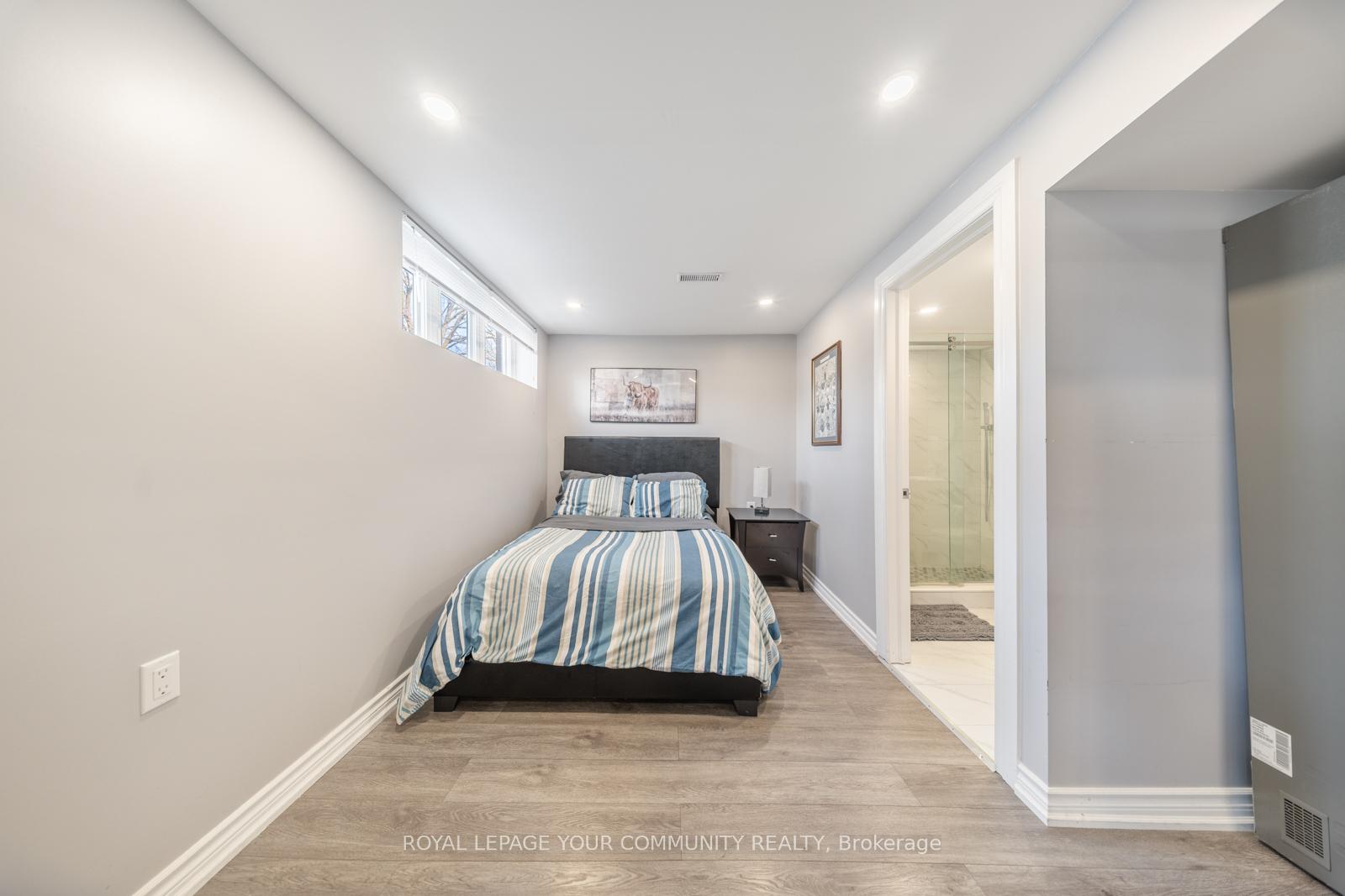Photo 31 of 37 Burgby Avenue, Brampton, Northwood Park — HOMEH