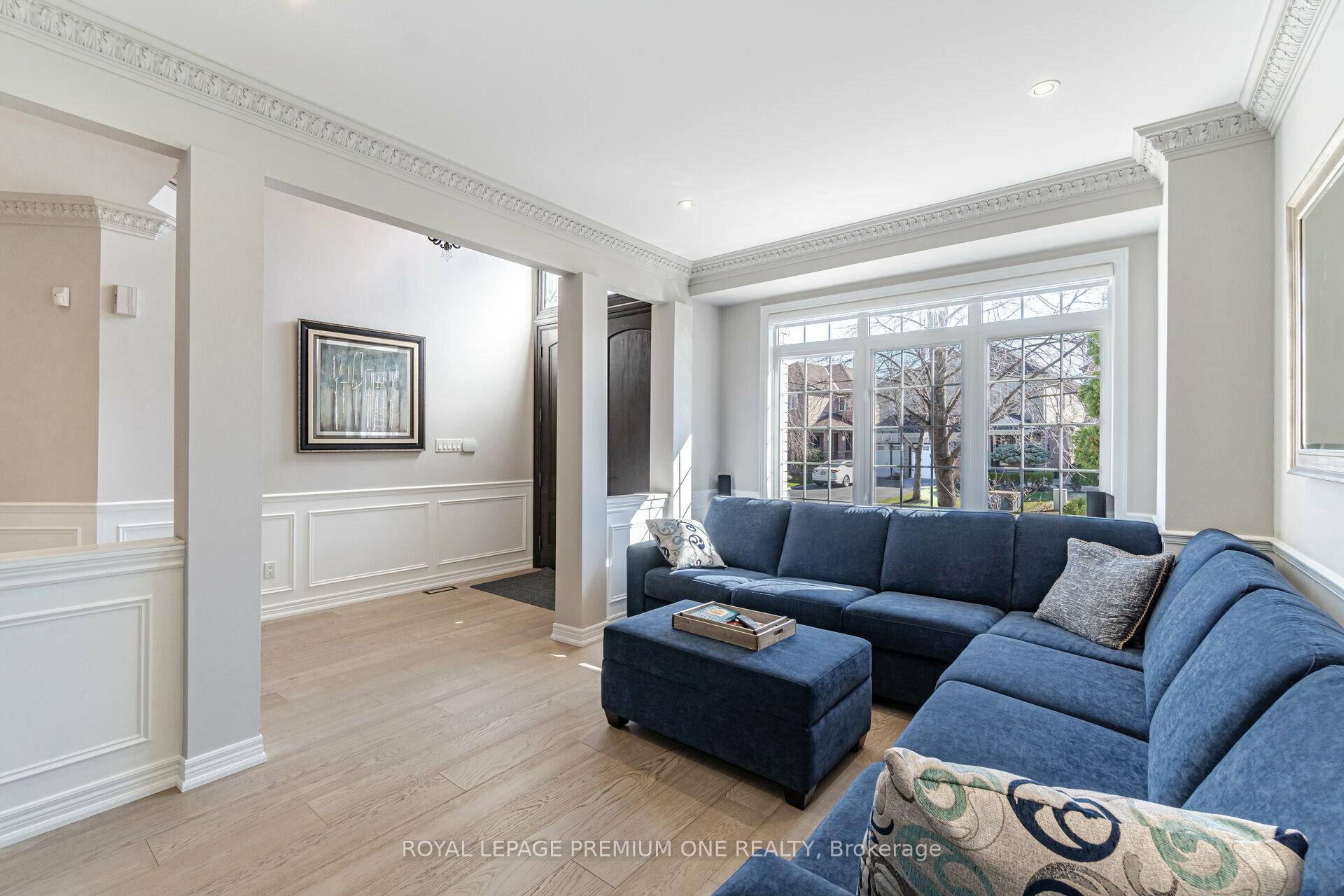 Photo 5 of 60 Julia Valentina Avenue, Vaughan, Sonoma Heights — HOMEH