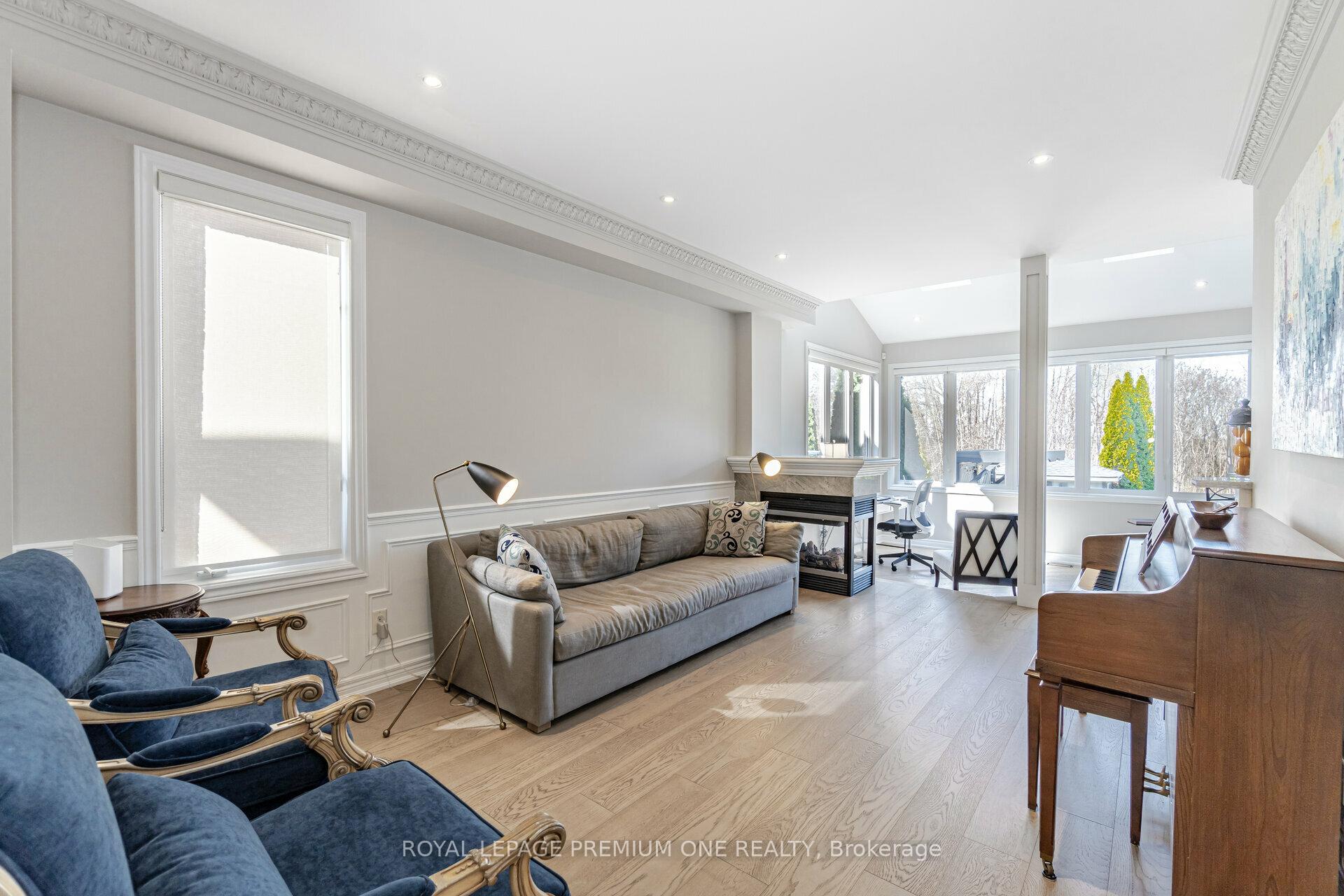 Photo 9 of 60 Julia Valentina Avenue, Vaughan, Sonoma Heights — HOMEH