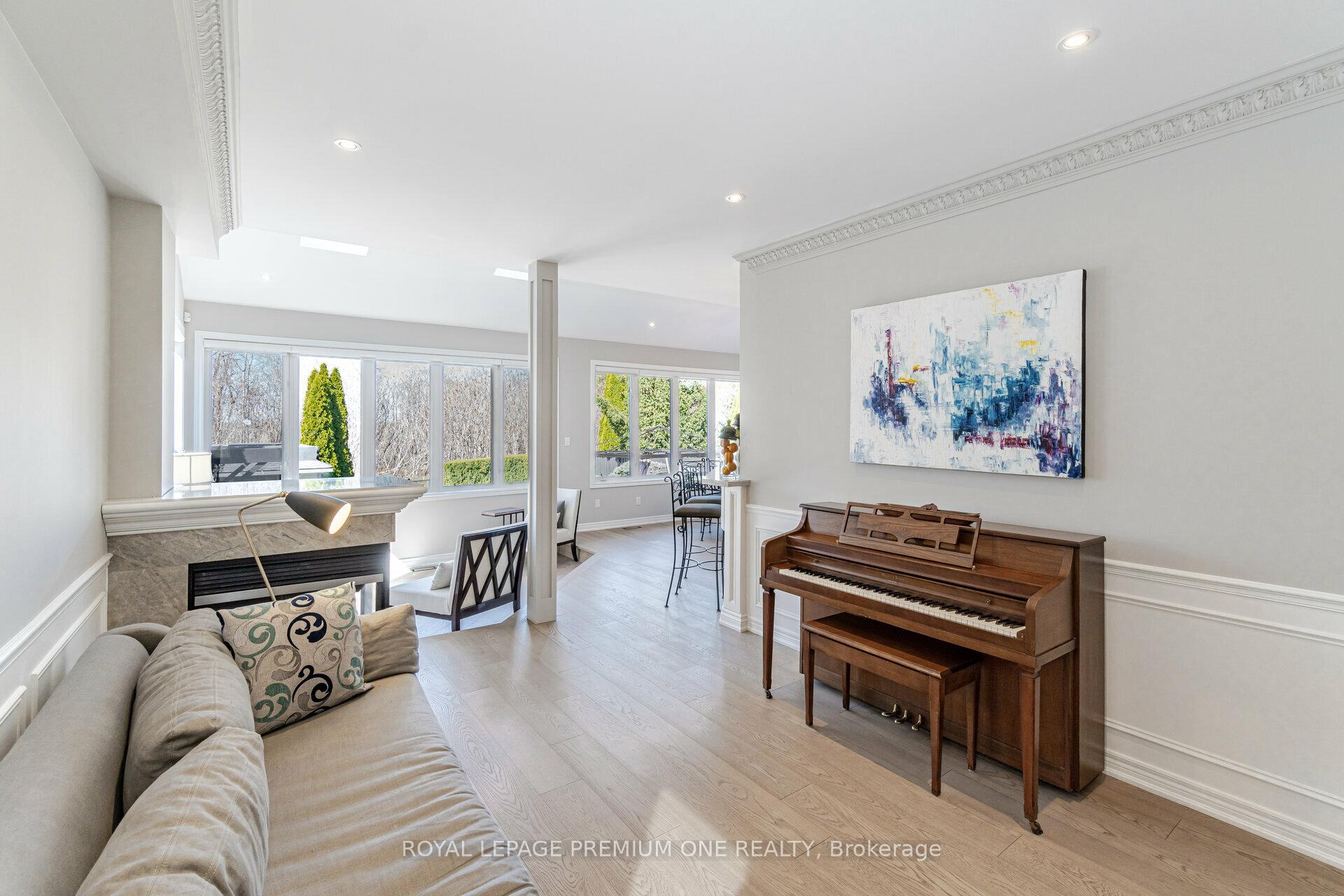 Photo 8 of 60 Julia Valentina Avenue, Vaughan, Sonoma Heights — HOMEH