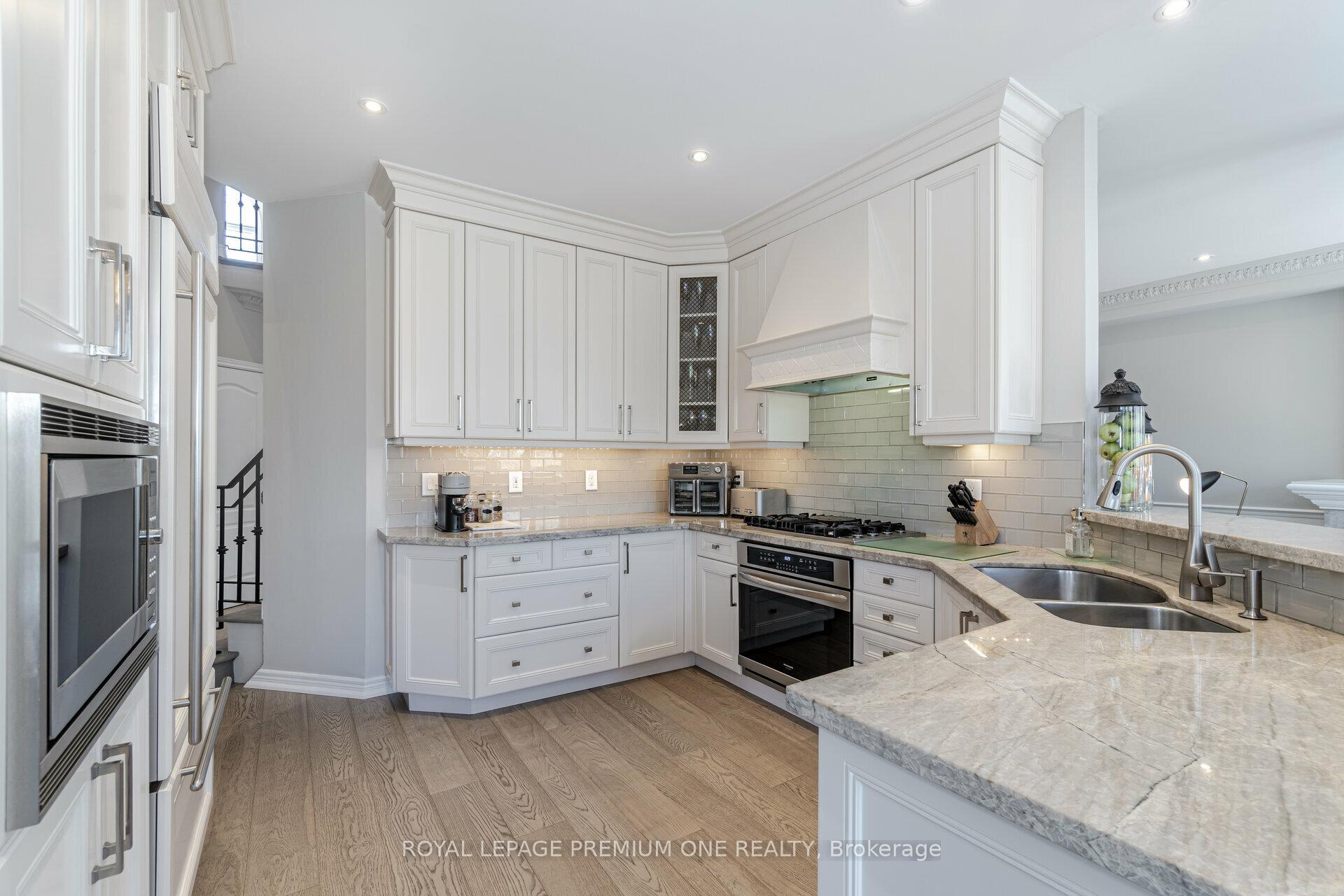 Photo 12 of 60 Julia Valentina Avenue, Vaughan, Sonoma Heights — HOMEH