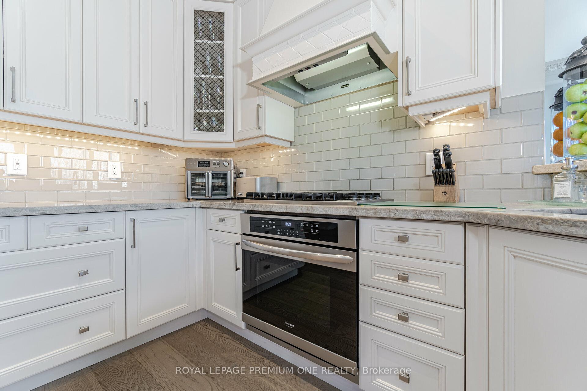 Photo 17 of 60 Julia Valentina Avenue, Vaughan, Sonoma Heights — HOMEH