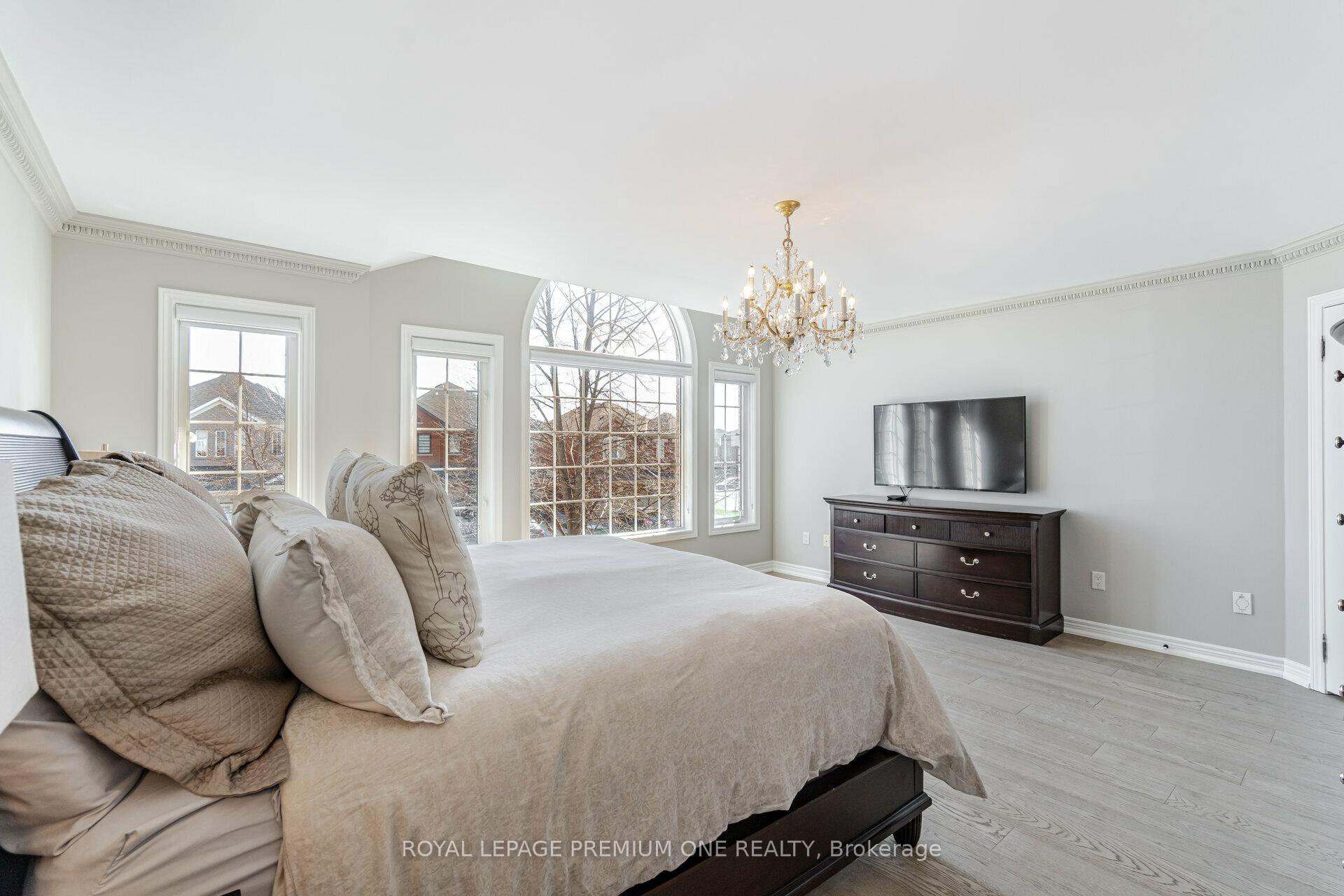Photo 28 of 60 Julia Valentina Avenue, Vaughan, Sonoma Heights — HOMEH