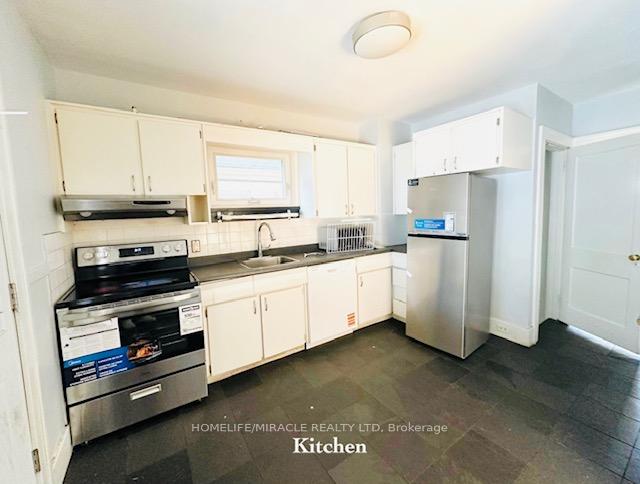 Photo 7 of 1037 Bruce Avenue, Windsor — HOMEH