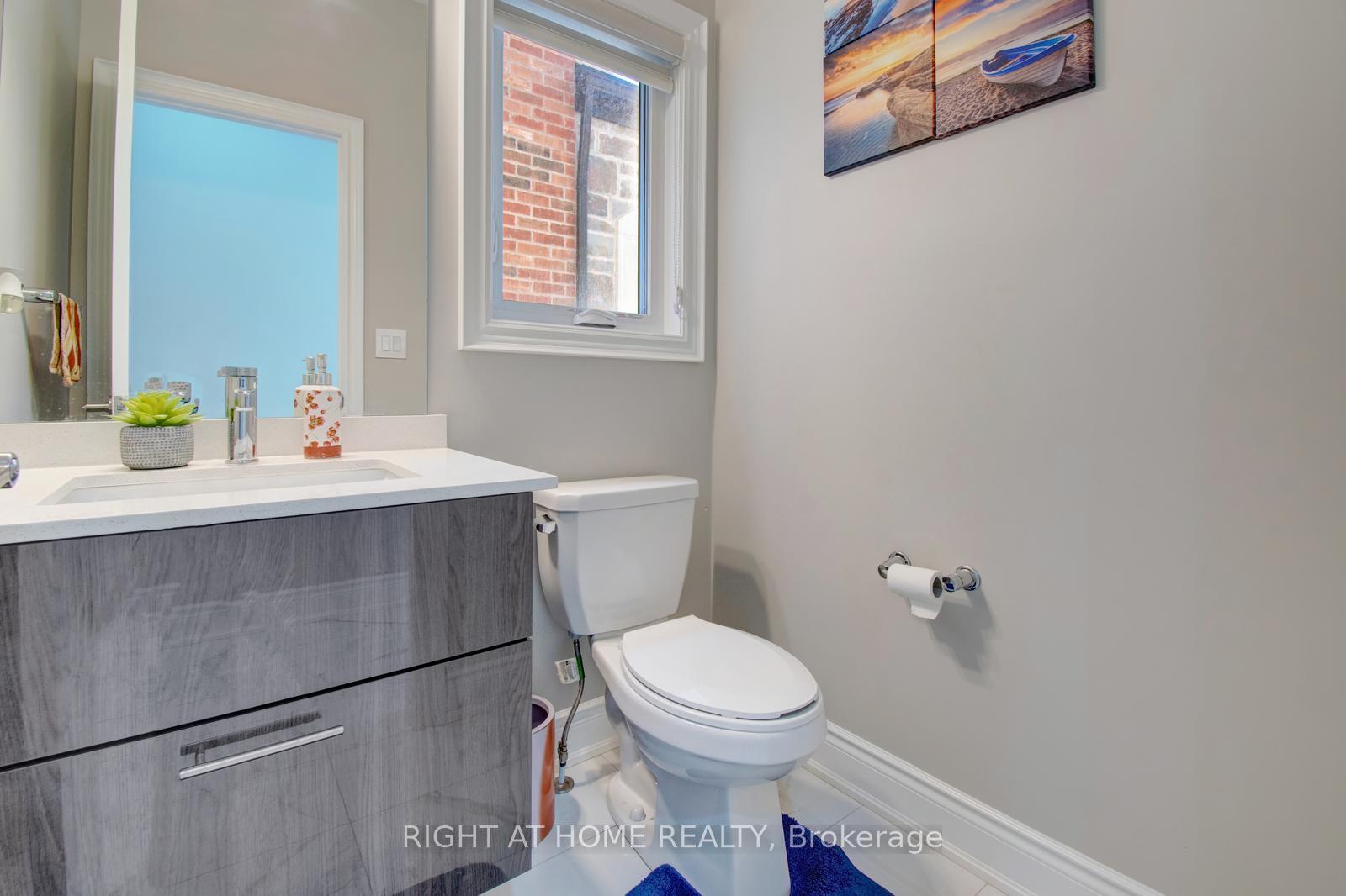 Photo 4 of 18 Twilley Road, Brampton, Brampton West — HOMEH