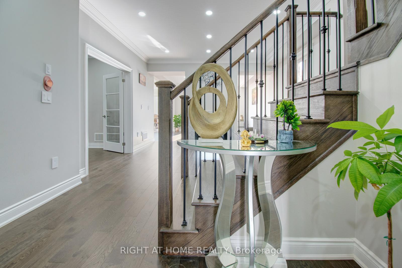 Photo 6 of 18 Twilley Road, Brampton, Brampton West — HOMEH