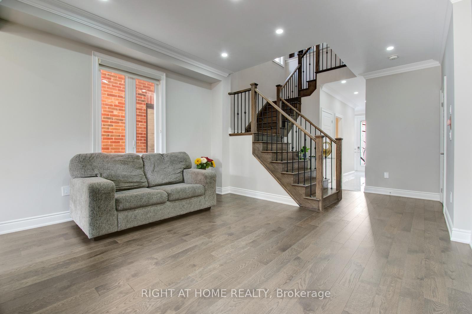 Photo 25 of 18 Twilley Road, Brampton, Brampton West — HOMEH