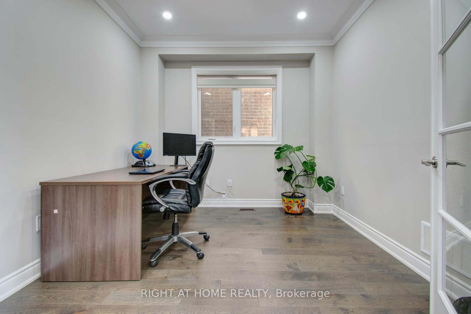 Photo 9 of 18 Twilley Road, Brampton, Brampton West — HOMEH