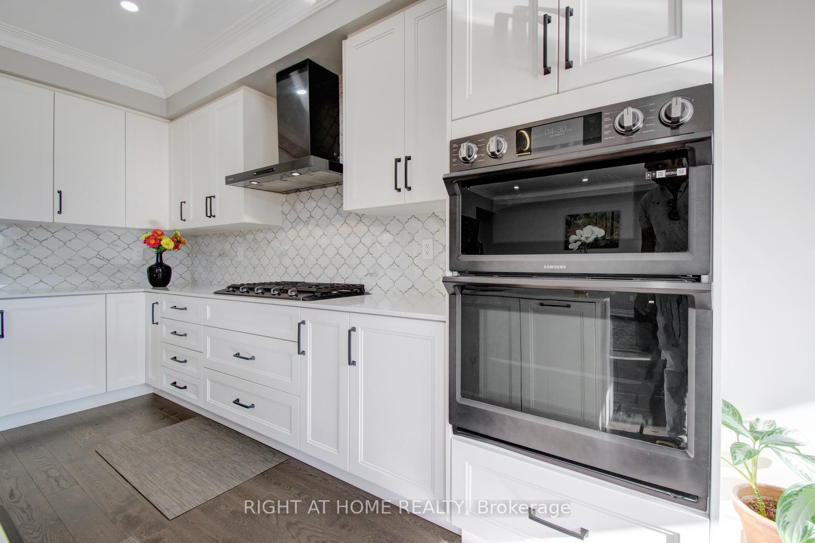 Photo 14 of 18 Twilley Road, Brampton, Brampton West — HOMEH