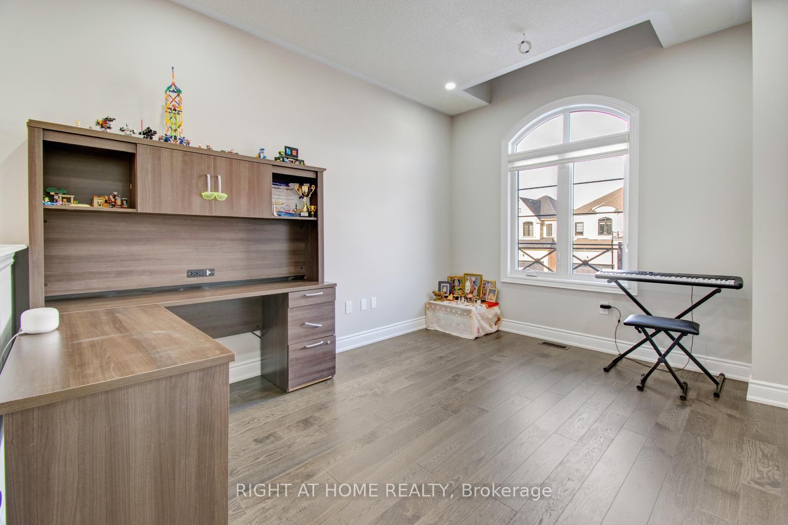 Photo 17 of 18 Twilley Road, Brampton, Brampton West — HOMEH