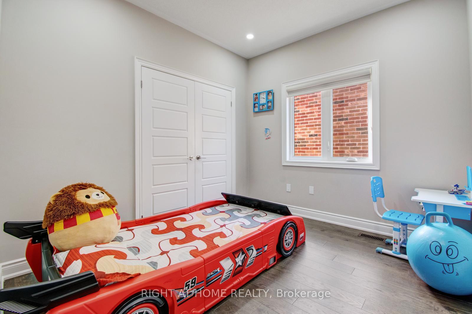 Photo 27 of 18 Twilley Road, Brampton, Brampton West — HOMEH
