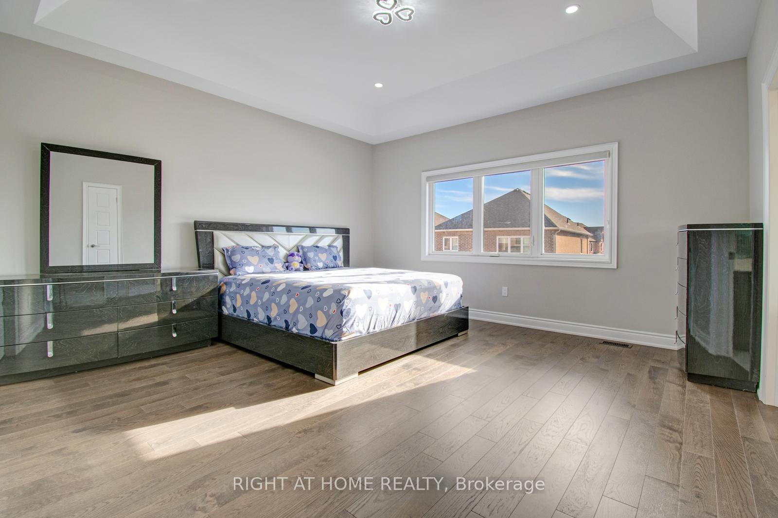 Photo 32 of 18 Twilley Road, Brampton, Brampton West — HOMEH