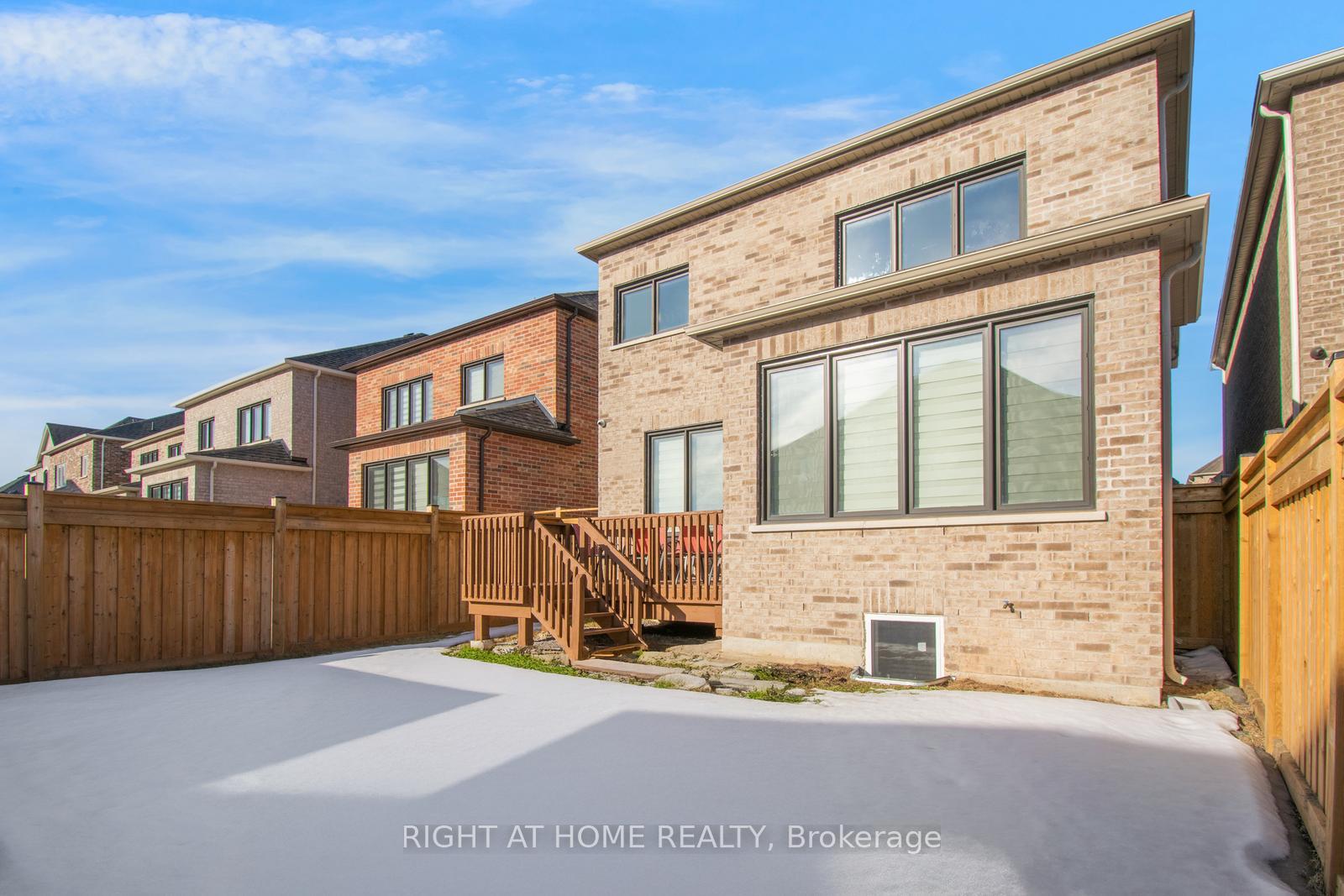 Photo 38 of 18 Twilley Road, Brampton, Brampton West — HOMEH