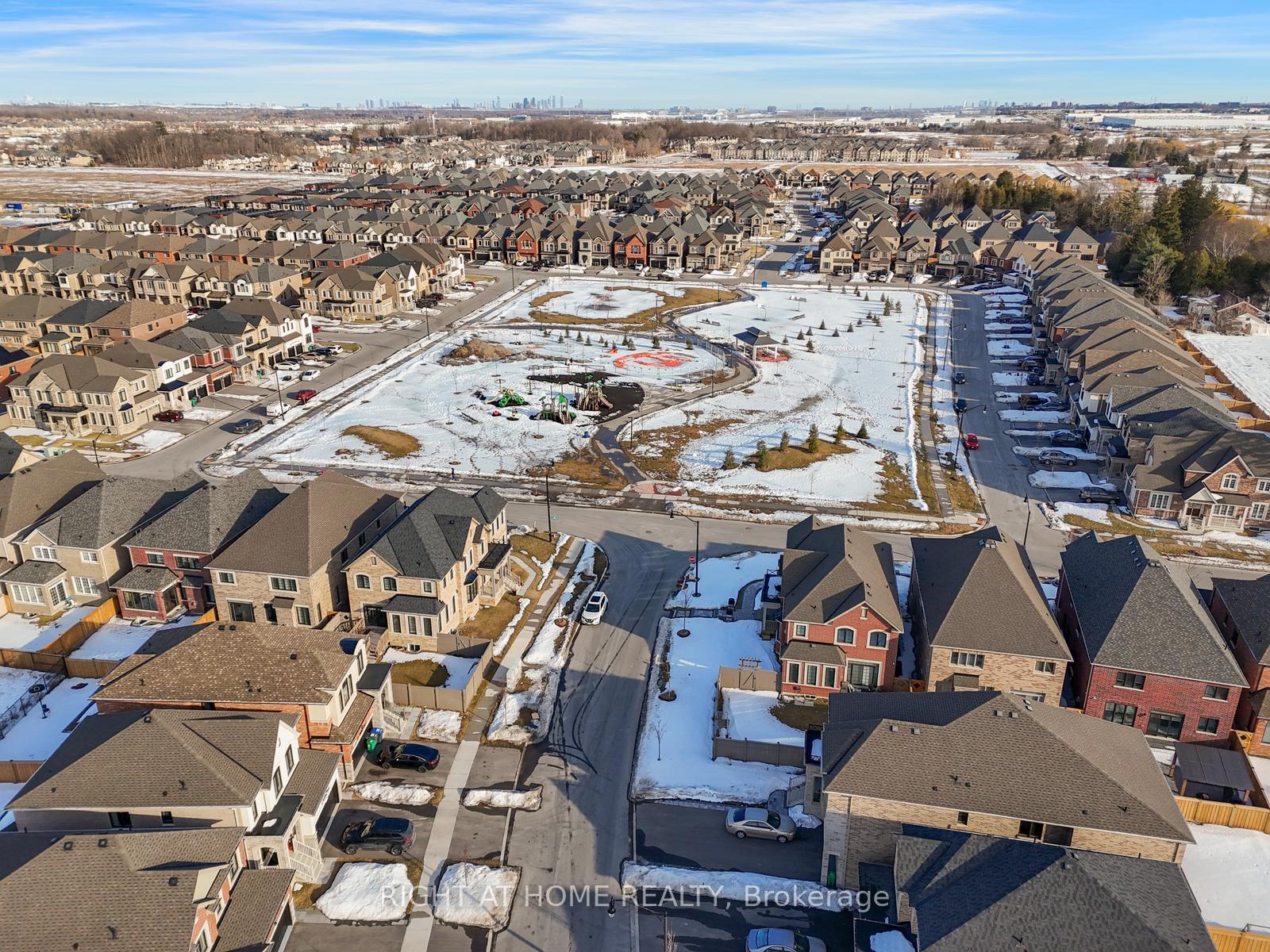 Photo 47 of 18 Twilley Road, Brampton, Brampton West — HOMEH