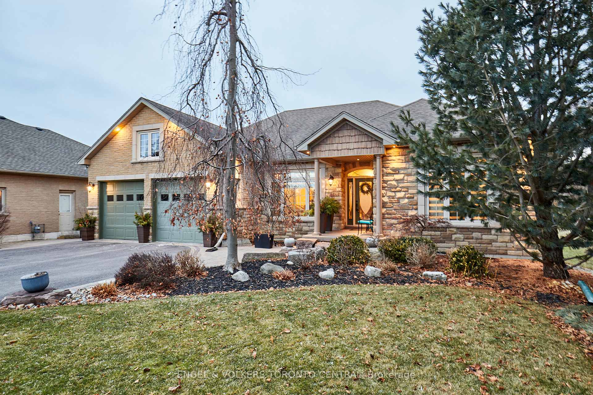 Photo 1 of 66 Varcoe Road, Clarington, Courtice — HOMEH