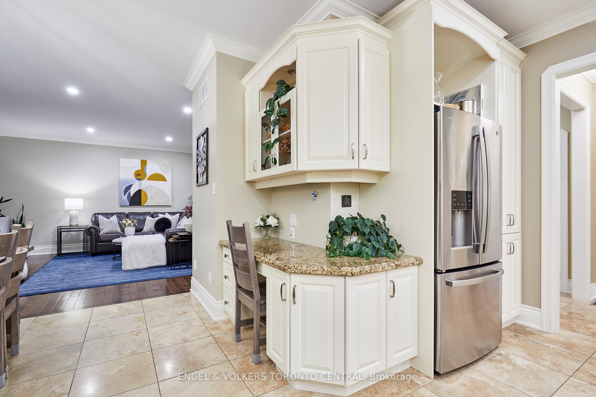 Photo 10 of 66 Varcoe Road, Clarington, Courtice — HOMEH