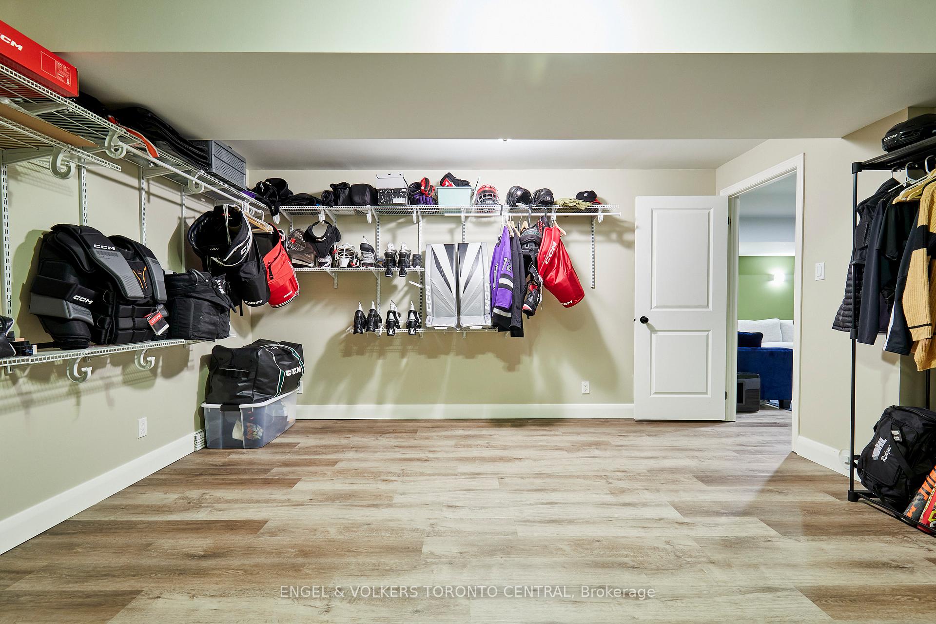 Photo 29 of 66 Varcoe Road, Clarington, Courtice — HOMEH