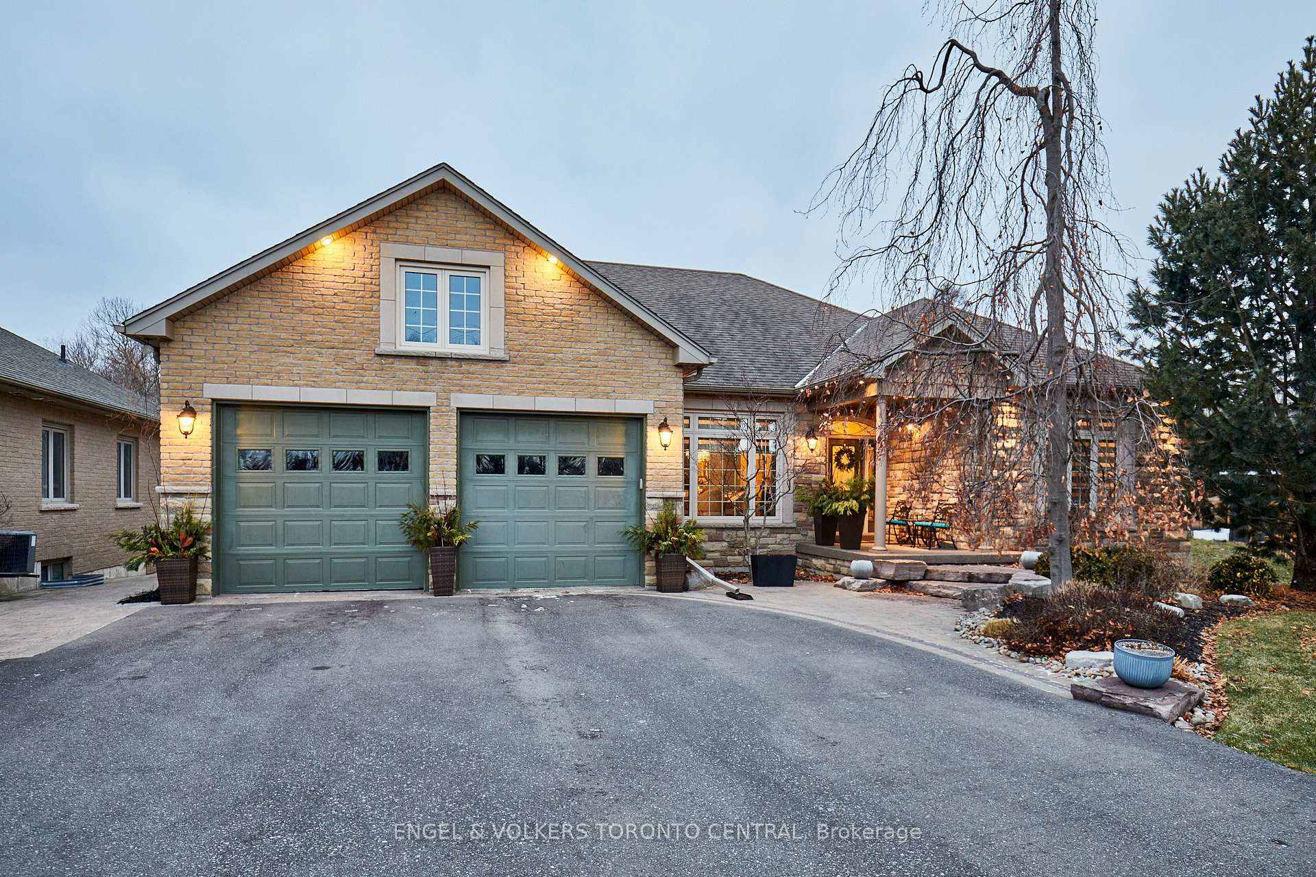 Photo 27 of 66 Varcoe Road, Clarington, Courtice — HOMEH
