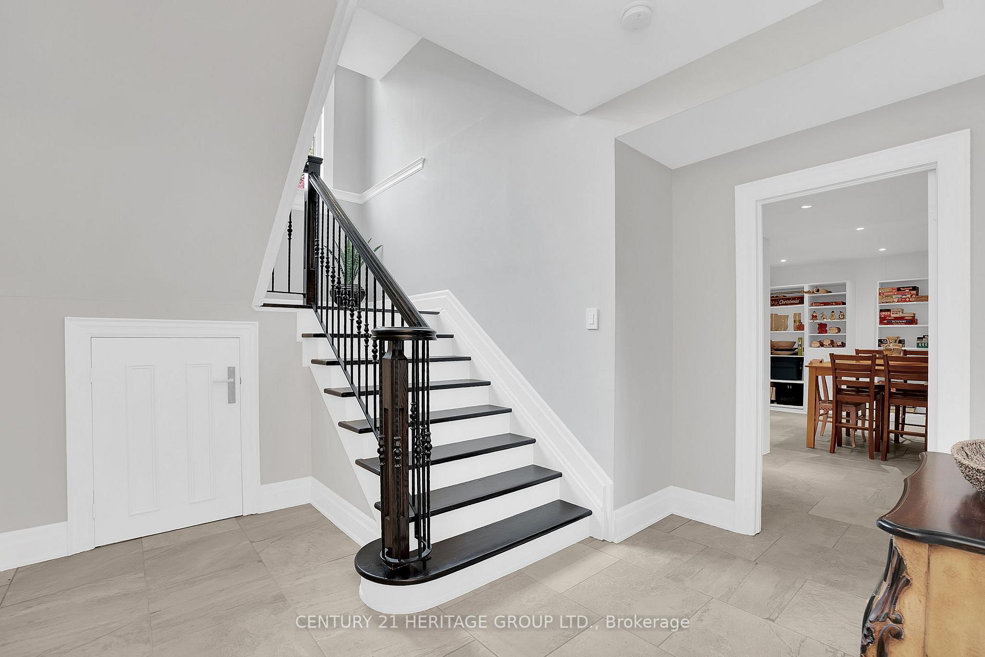 Photo 25 of 3 Curran Court, King, King City — HOMEH