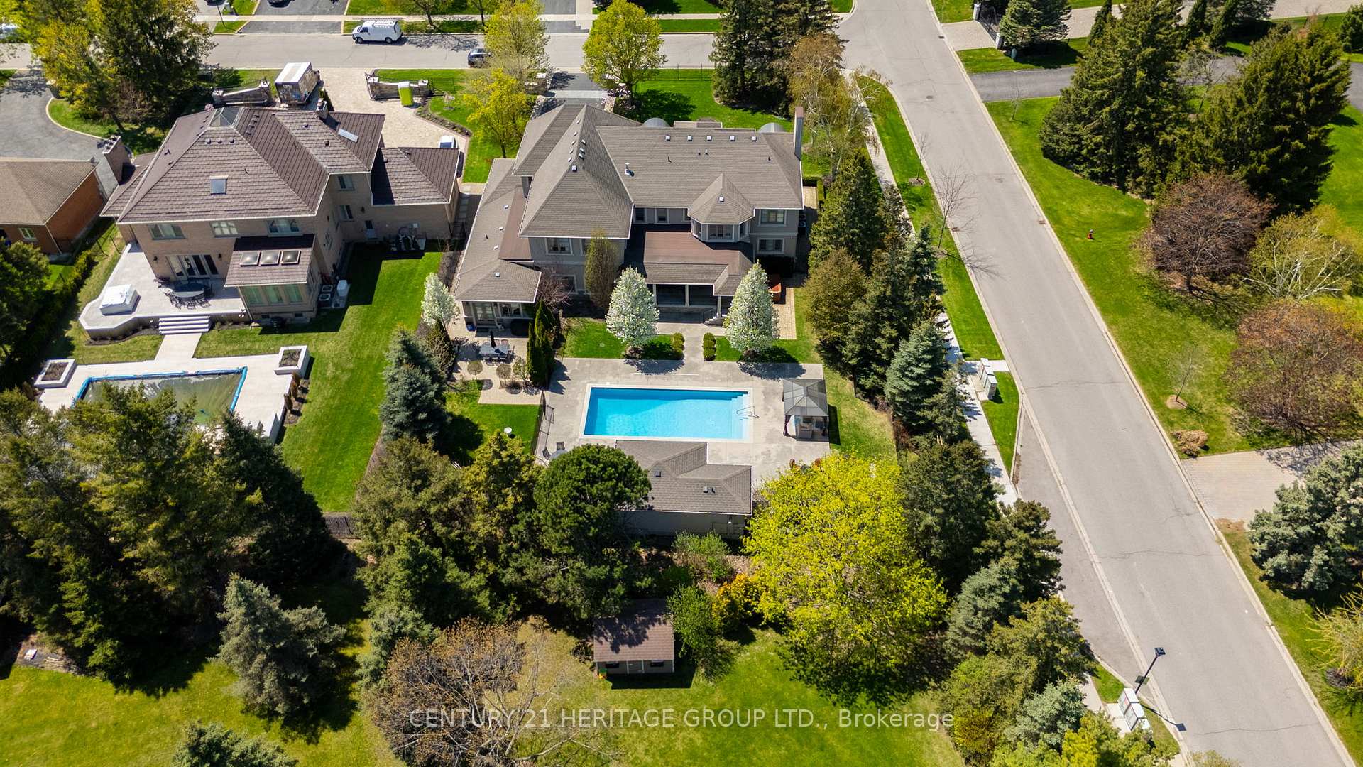 Photo 34 of 3 Curran Court, King, King City — HOMEH