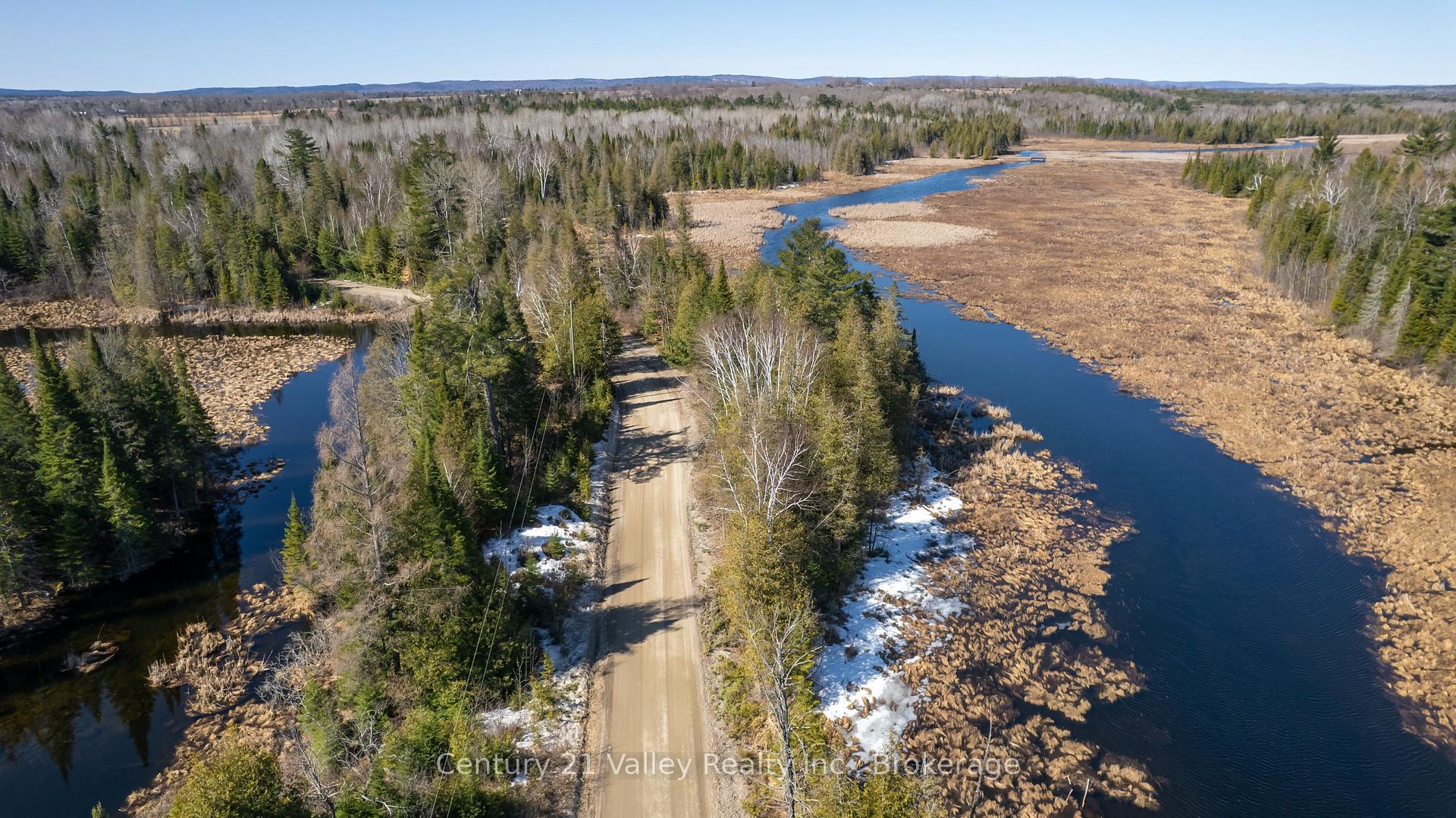 Photo 4 of 01 Ashdad Road E, Greater Madawaska — HOMEH
