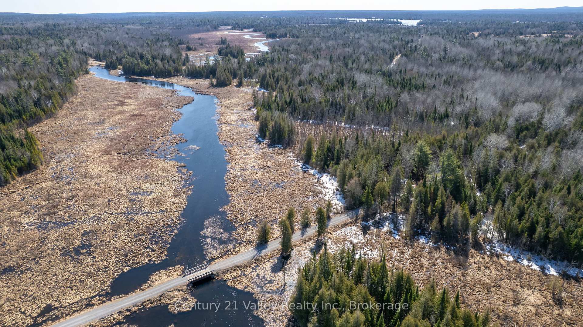 Photo 9 of 01 Ashdad Road E, Greater Madawaska — HOMEH