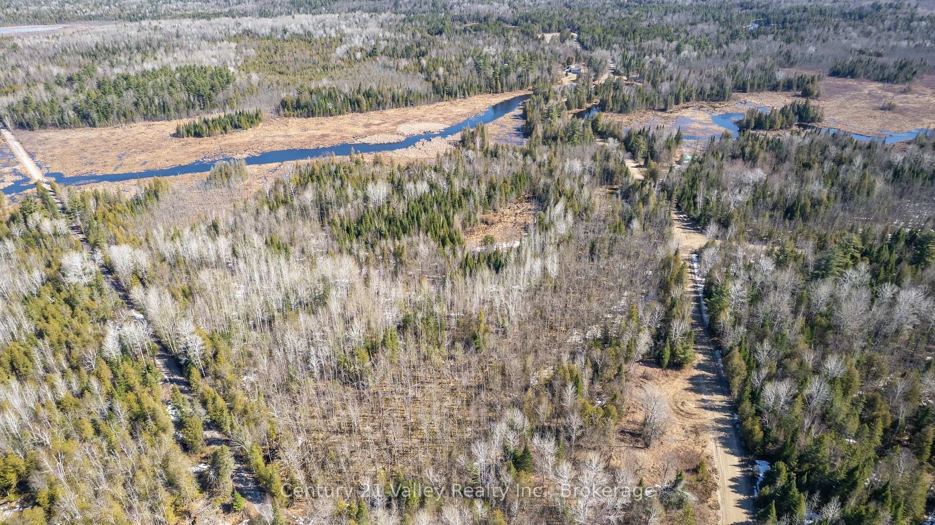 Photo 34 of 01 Ashdad Road E, Greater Madawaska — HOMEH