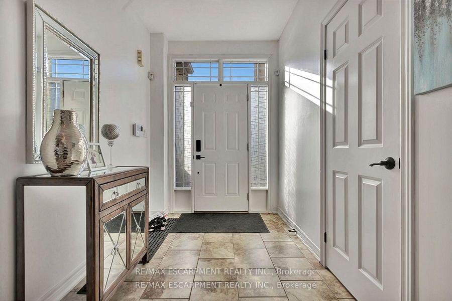 Photo 7 of 158 Greti Drive, Hamilton, Rural Glanbrook — HOMEH