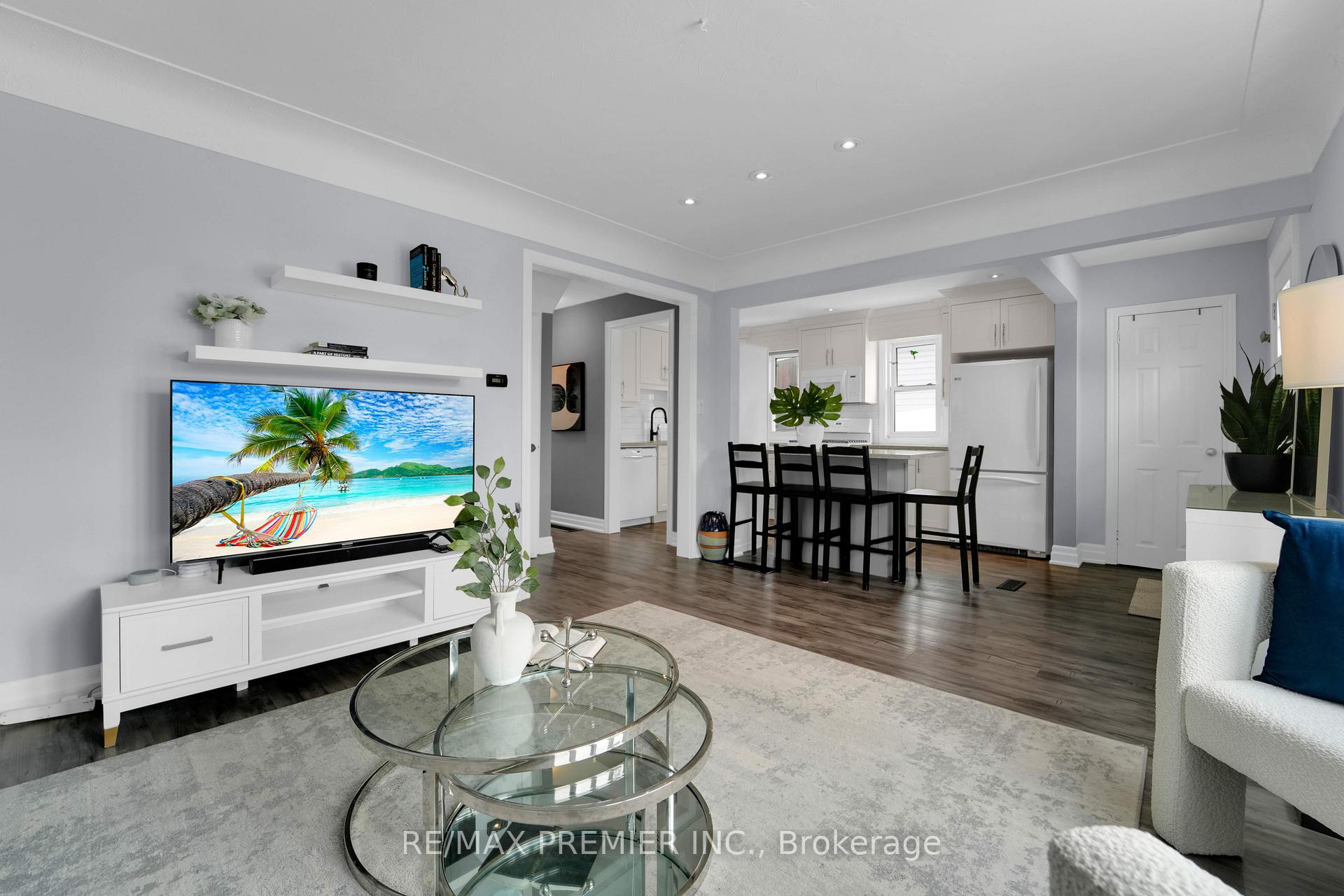 Photo 8 of 12 Burns Place, Hamilton, Raleigh — HOMEH