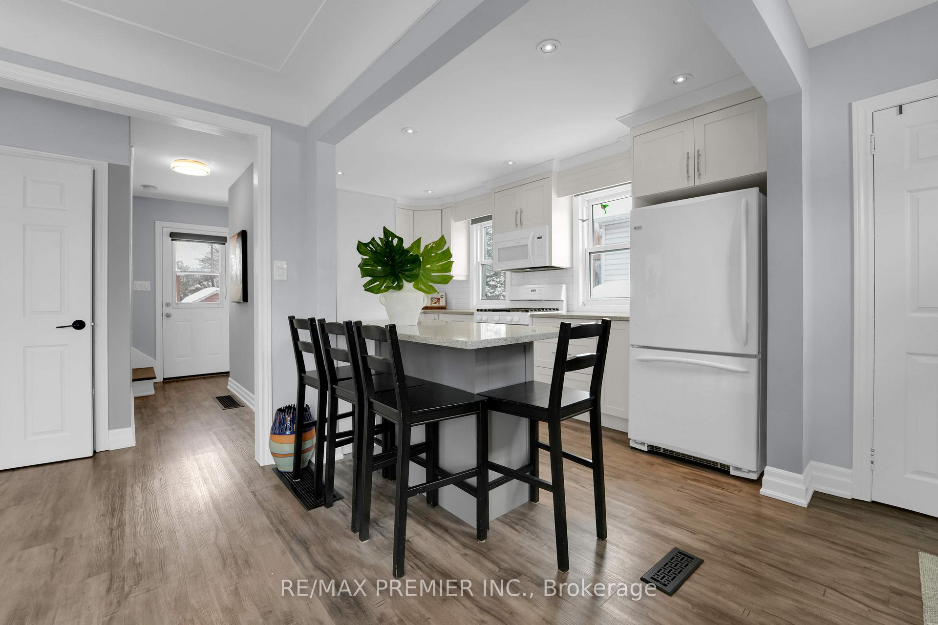 Photo 19 of 12 Burns Place, Hamilton, Raleigh — HOMEH