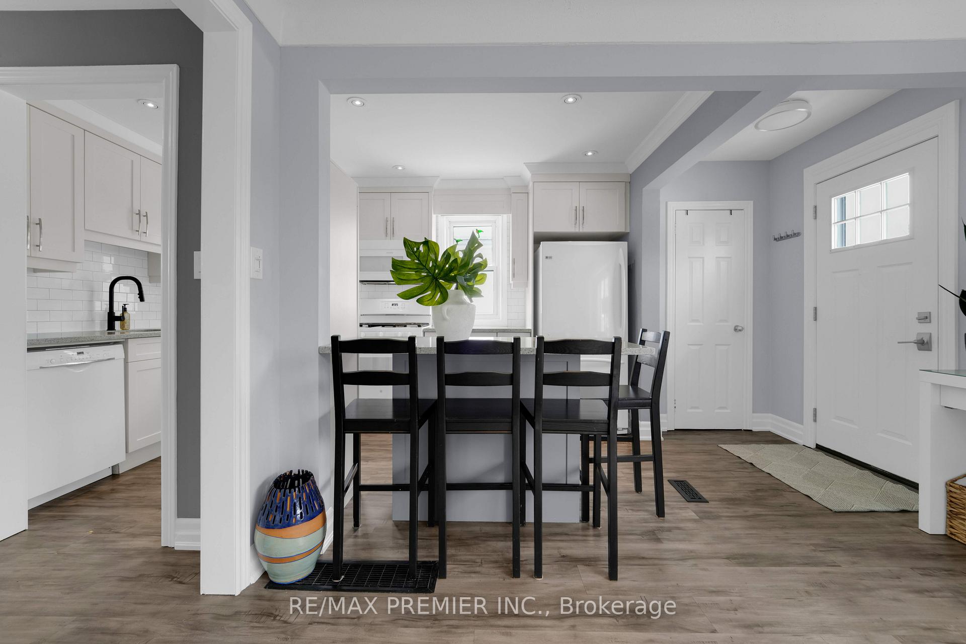 Photo 11 of 12 Burns Place, Hamilton, Raleigh — HOMEH