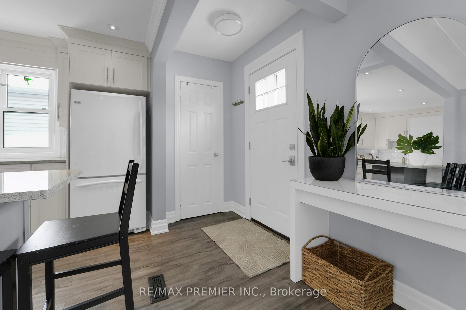 Photo 12 of 12 Burns Place, Hamilton, Raleigh — HOMEH