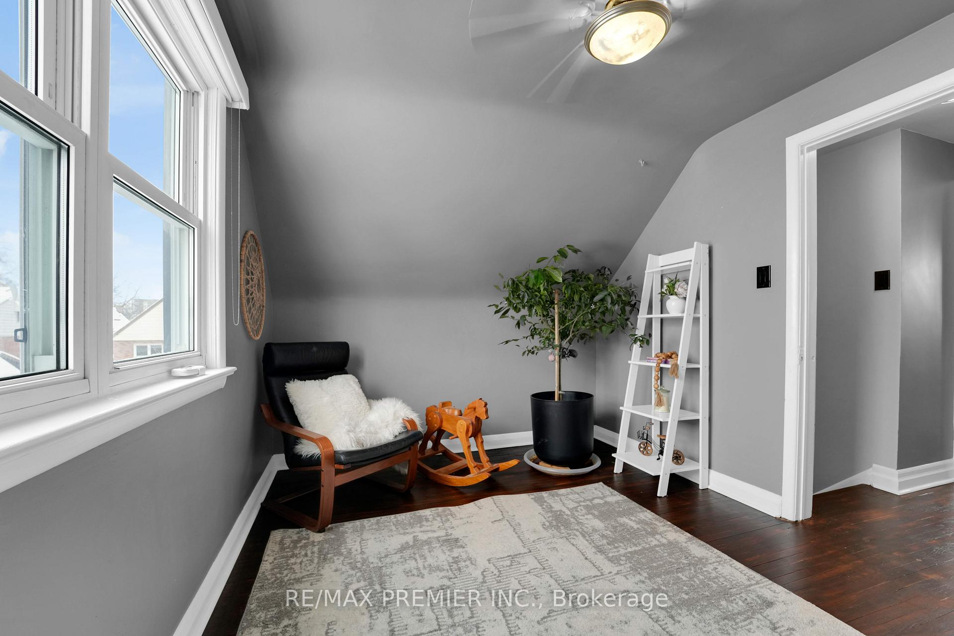 Photo 13 of 12 Burns Place, Hamilton, Raleigh — HOMEH