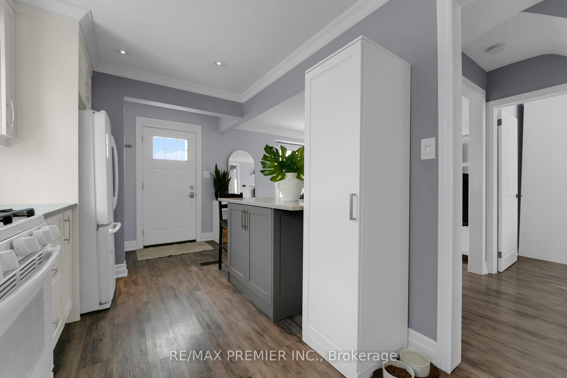 Photo 14 of 12 Burns Place, Hamilton, Raleigh — HOMEH