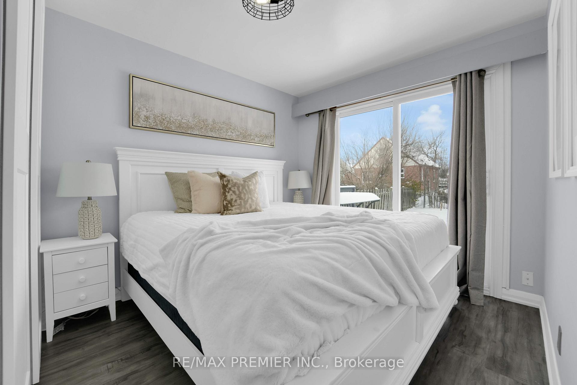 Photo 22 of 12 Burns Place, Hamilton, Raleigh — HOMEH