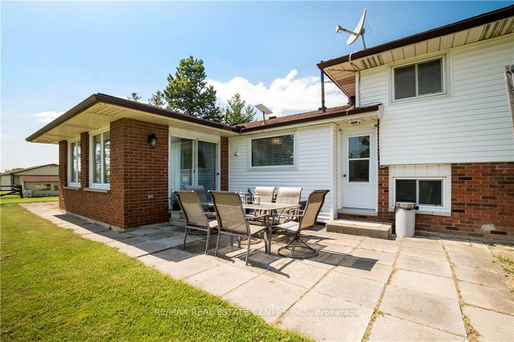 Photo 39 of 32 Irish Line, Haldimand — HOMEH