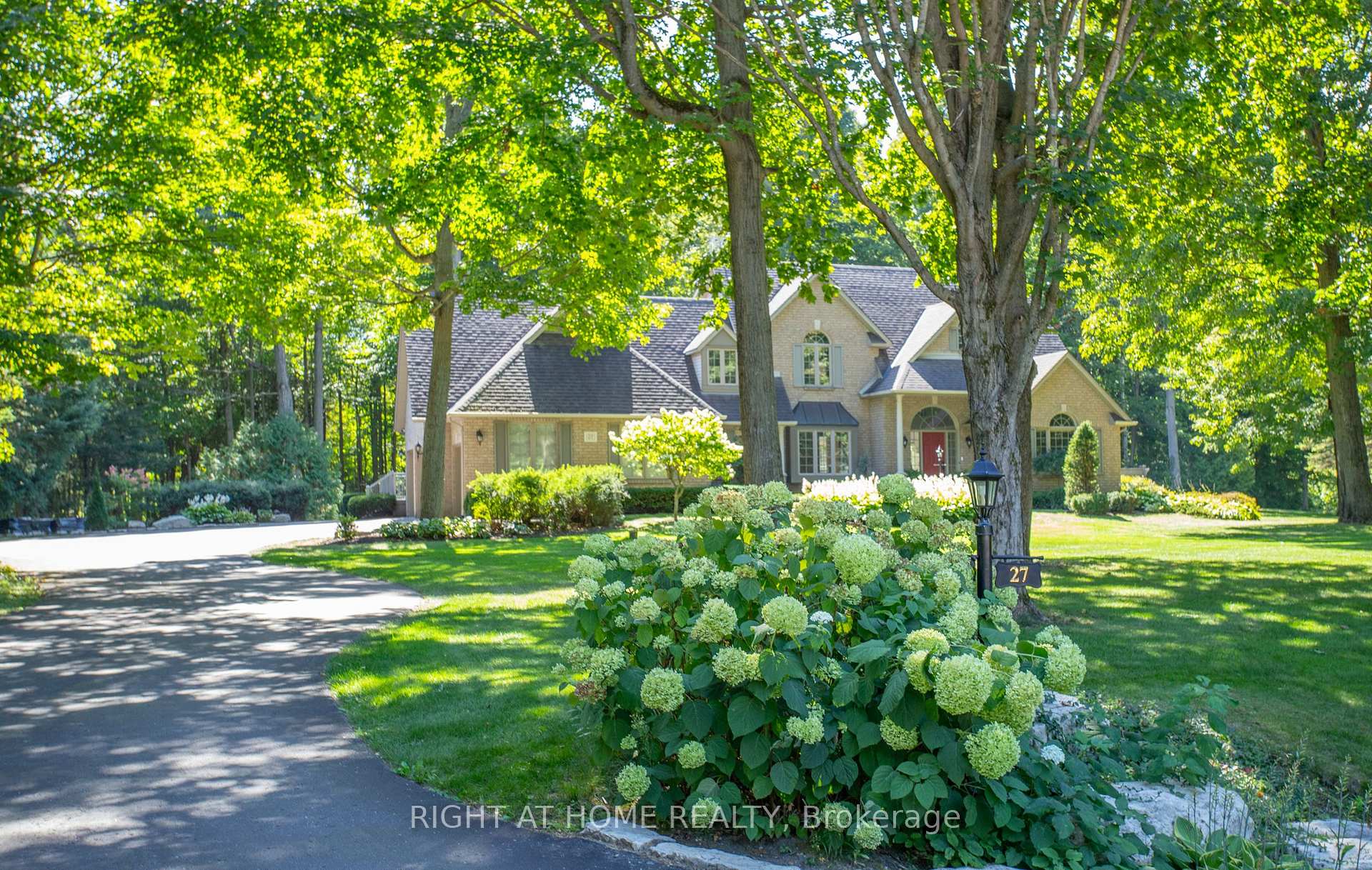 Front of 27 Timberlane Court