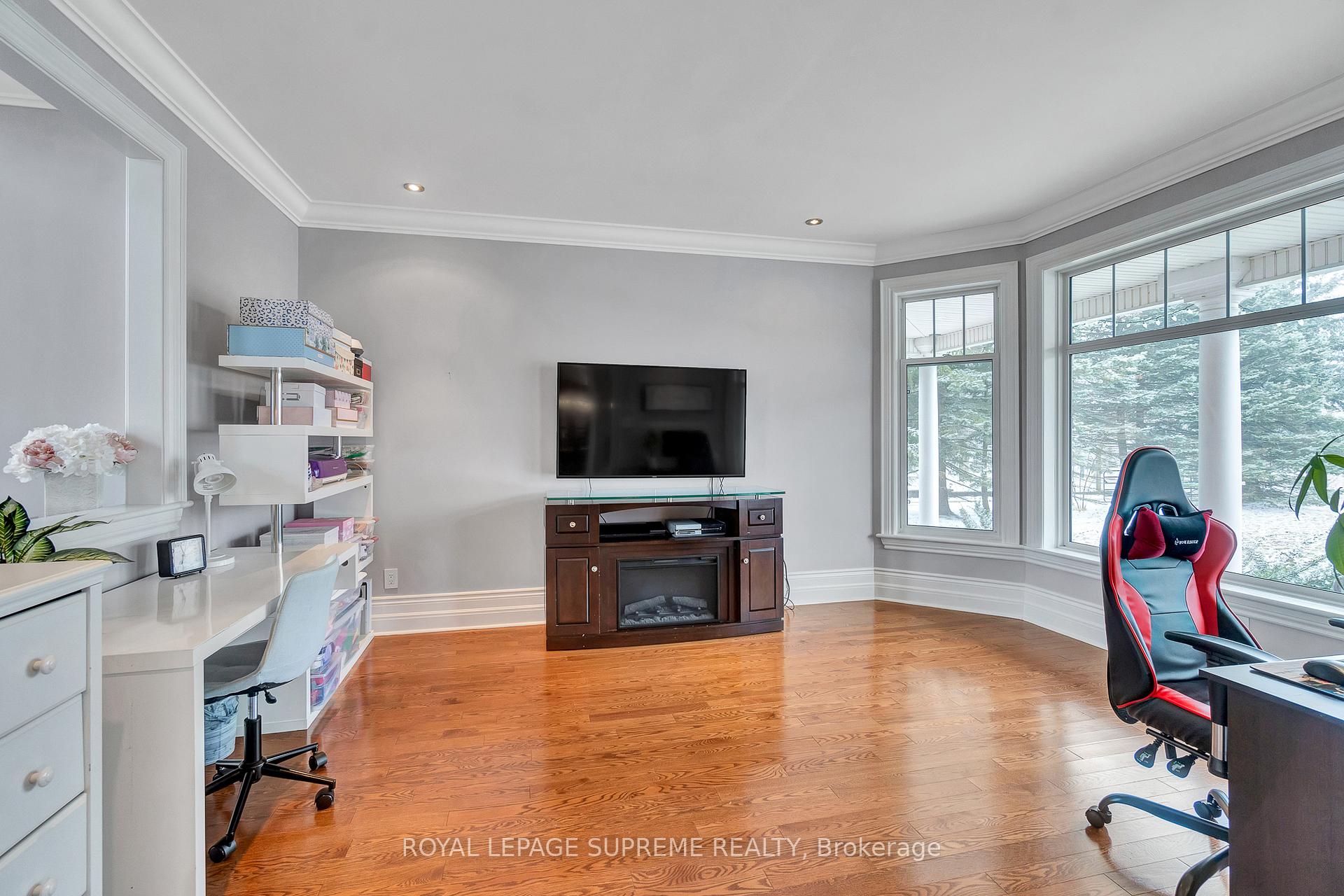 Photo 3 of 436 8th Concession Road E, Hamilton, Rural Flamborough — HOMEH