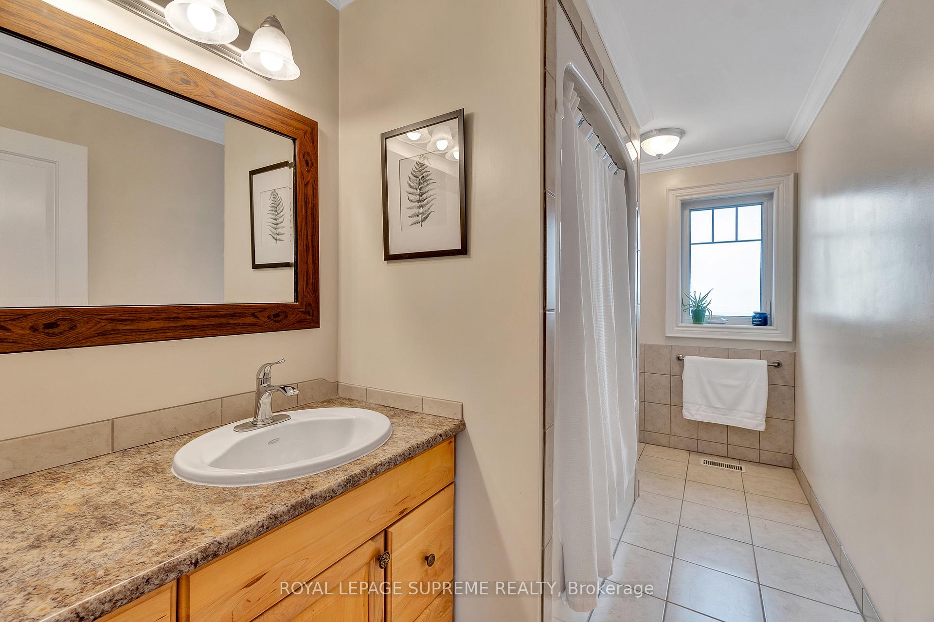 Photo 19 of 436 8th Concession Road E, Hamilton, Rural Flamborough — HOMEH