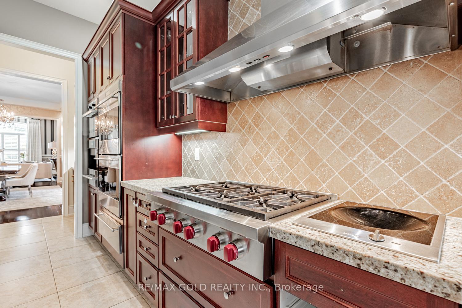 Photo 14 of 54 Viewmount Crescent, Brampton, Snelgrove — HOMEH