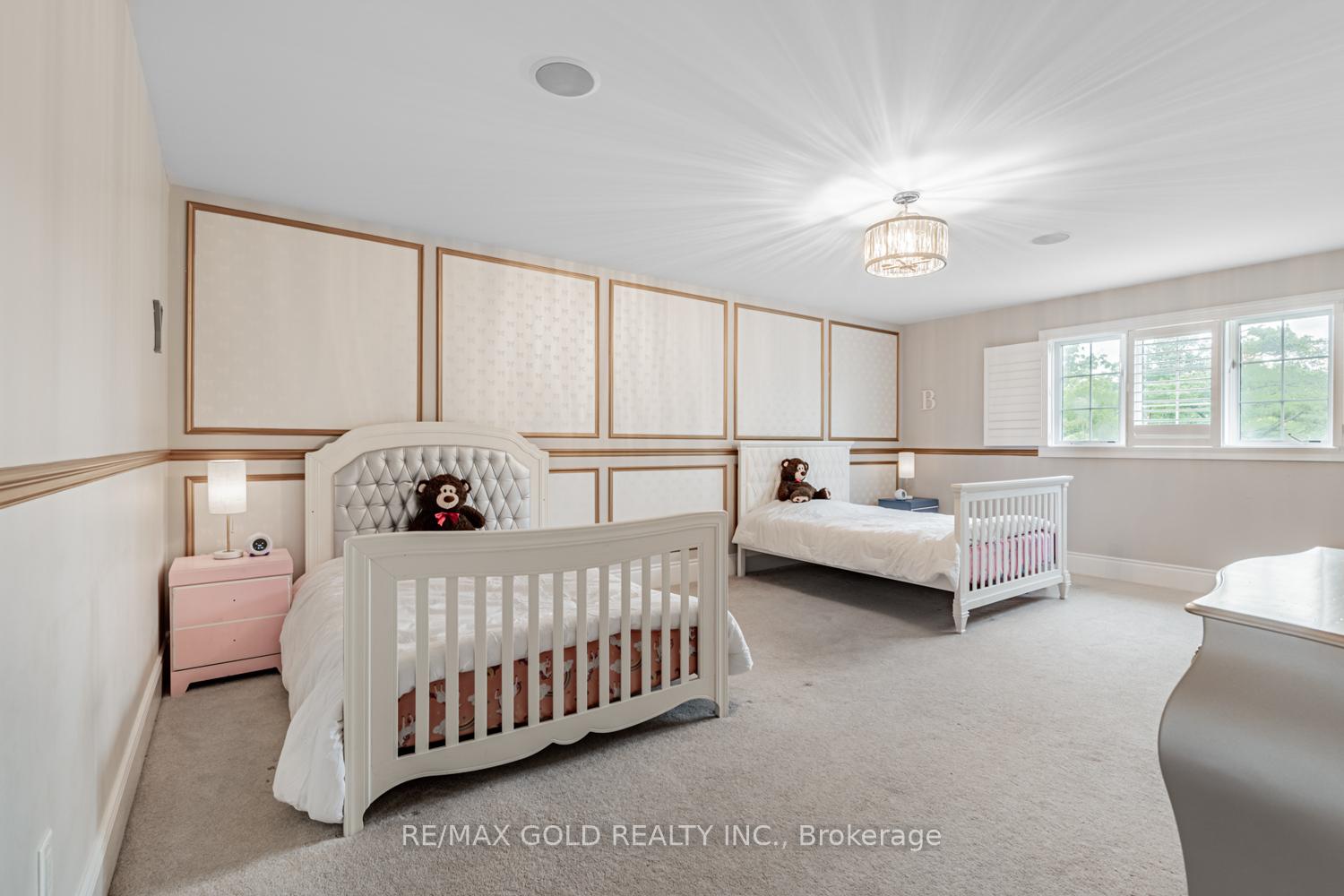 Photo 20 of 54 Viewmount Crescent, Brampton, Snelgrove — HOMEH
