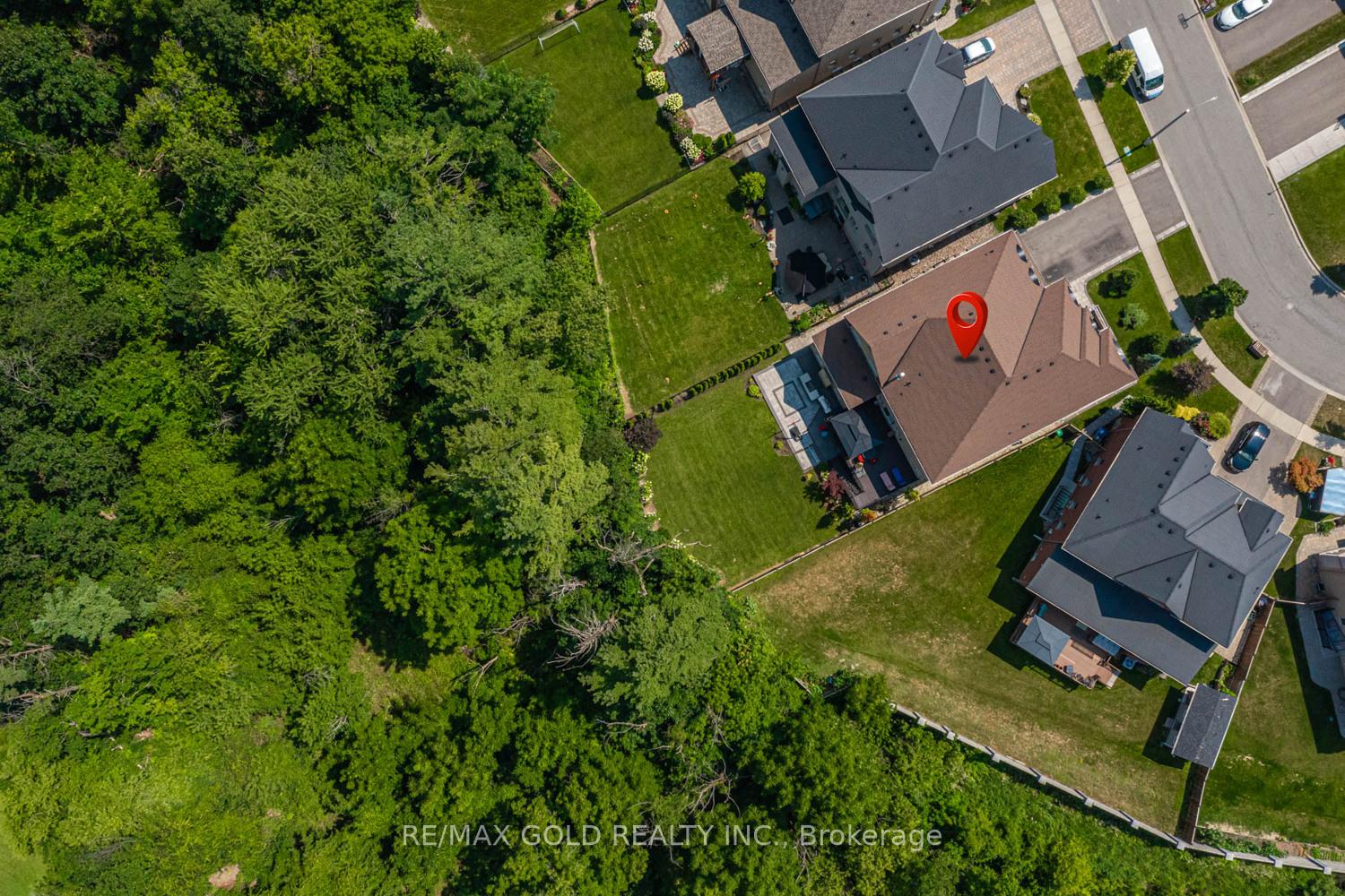 Photo 40 of 54 Viewmount Crescent, Brampton, Snelgrove — HOMEH