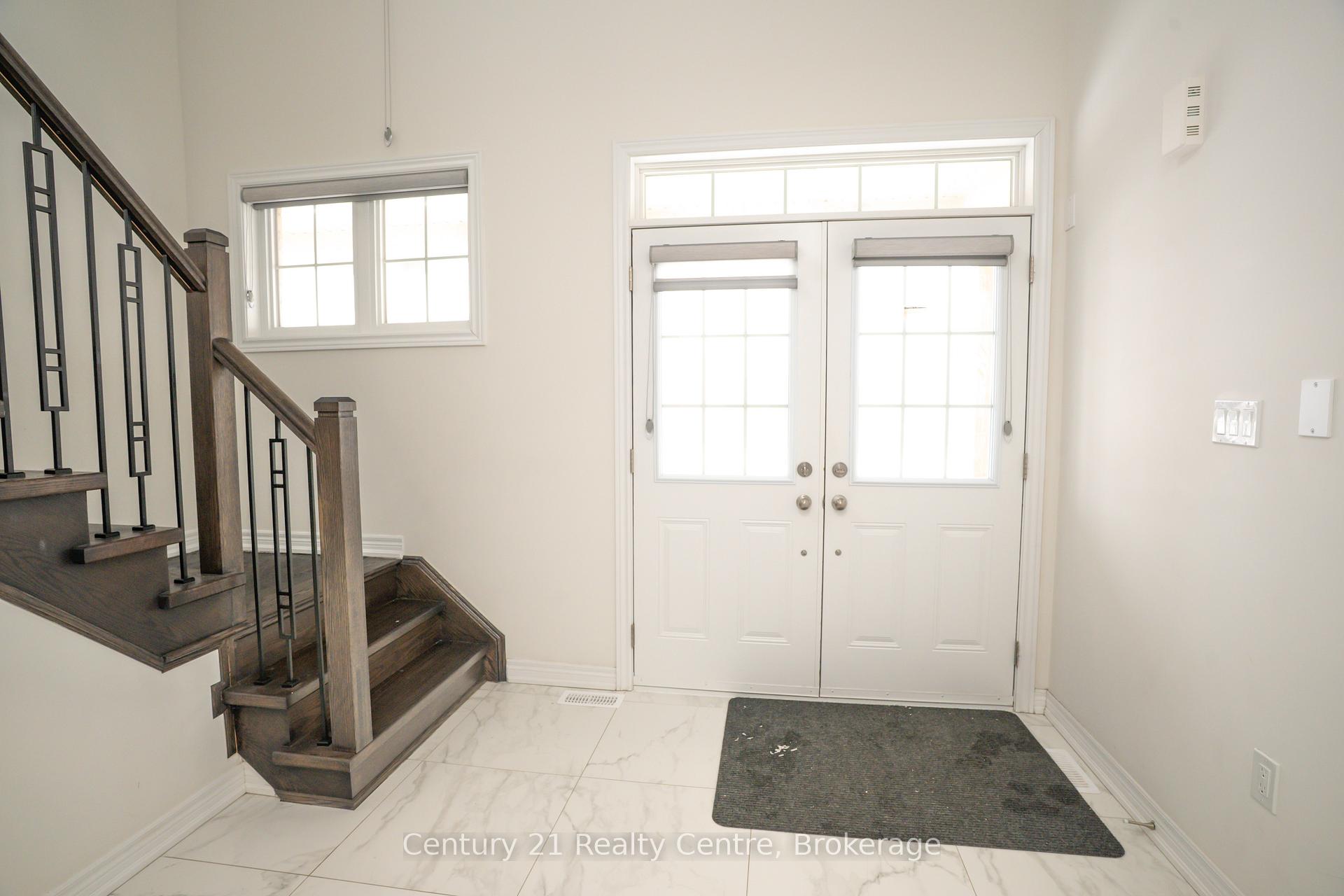 Photo 7 of 280 Windfields Farm Dr W, Oshawa, Windfields — HOMEH