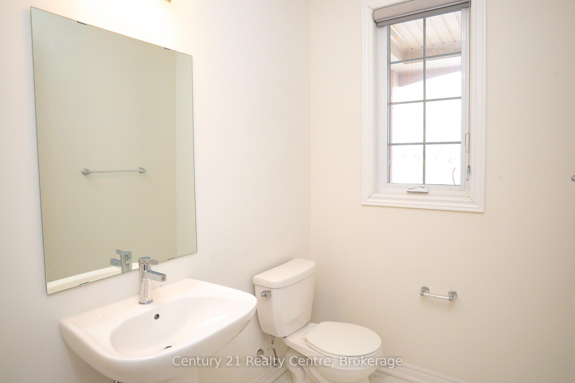 Photo 16 of 280 Windfields Farm Dr W, Oshawa, Windfields — HOMEH