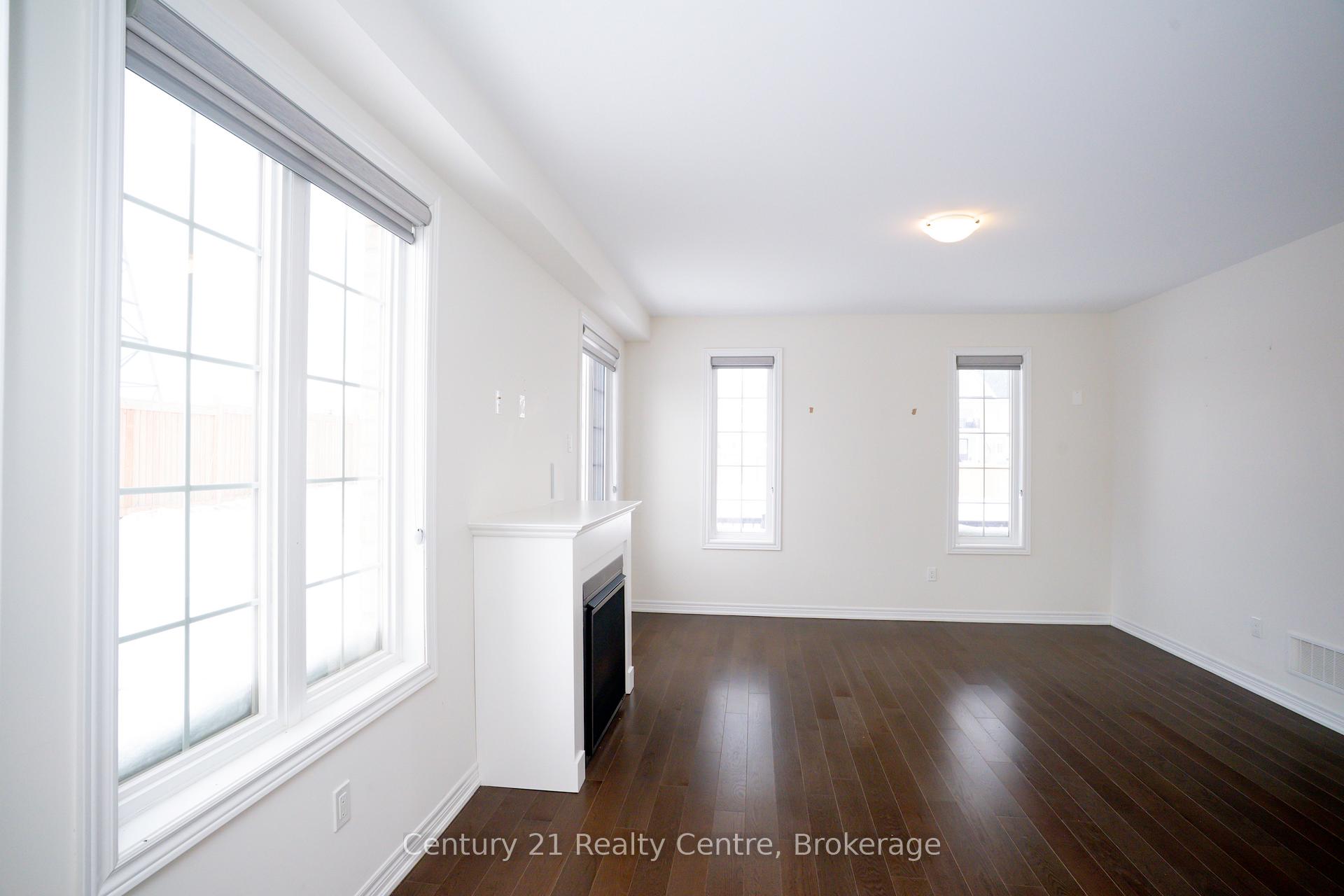 Photo 9 of 280 Windfields Farm Dr W, Oshawa, Windfields — HOMEH