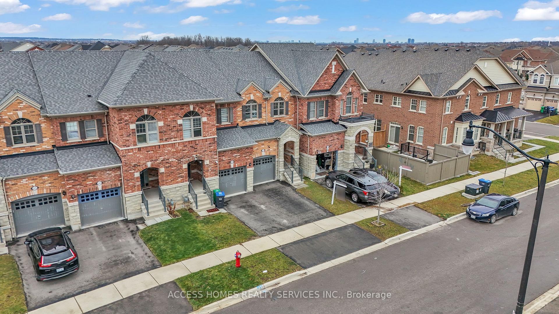 Photo 24 of 100 Padbury Trail, Brampton, Northwest Brampton — HOMEH